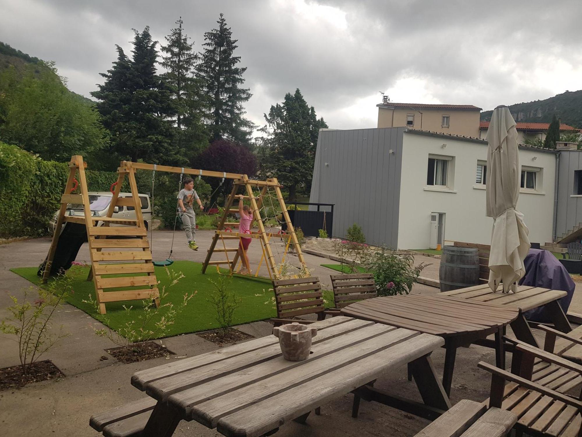Gite Aux Tourterelles Tournemire  Kültér fotó