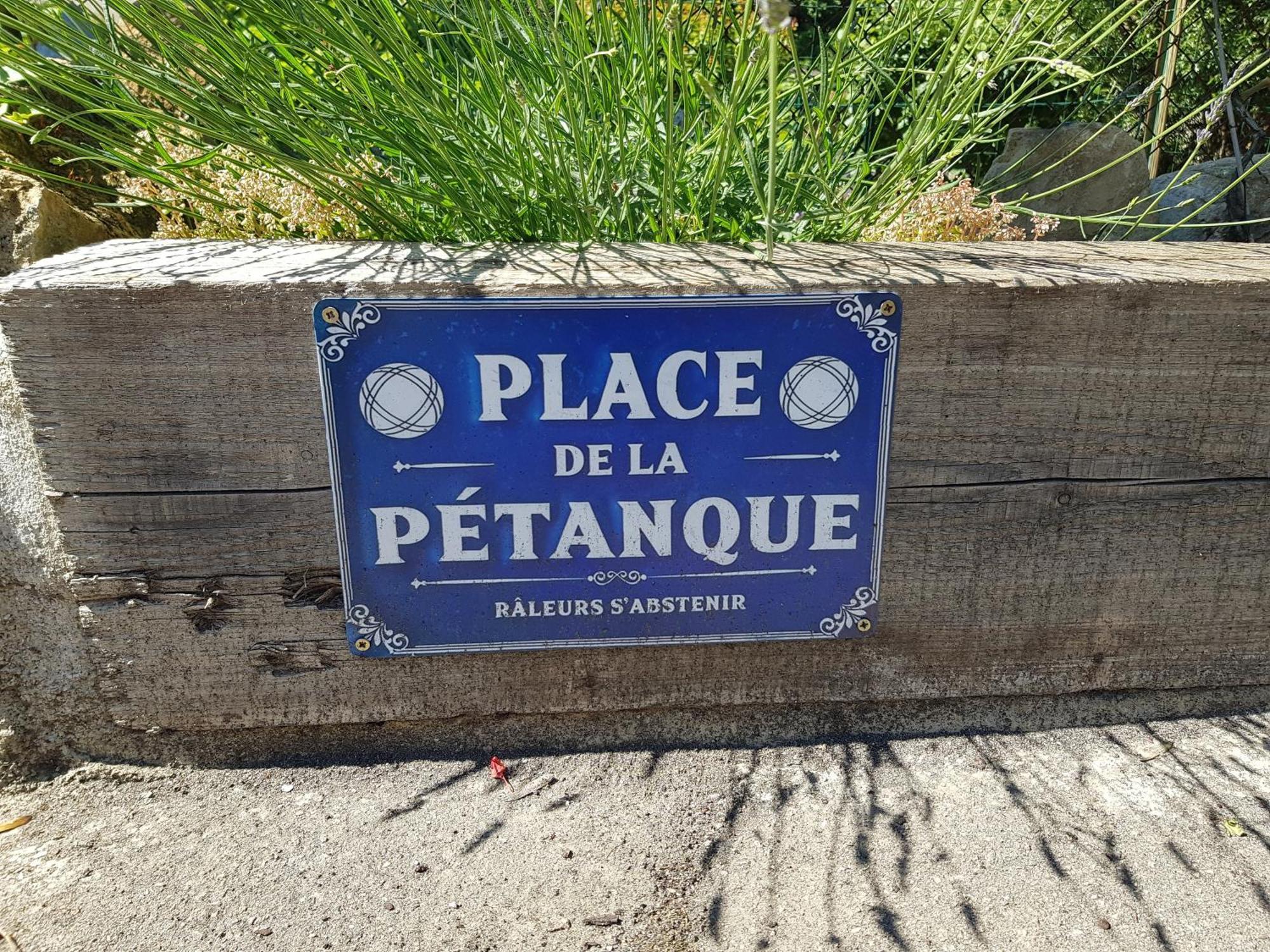 Gite Aux Tourterelles Tournemire  Kültér fotó