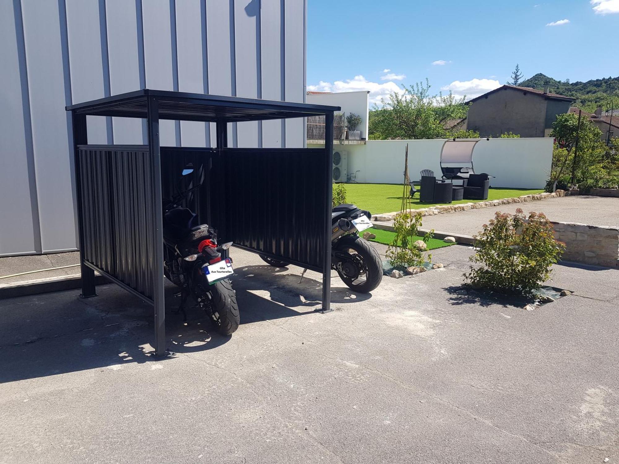 Gite Aux Tourterelles Tournemire  Kültér fotó